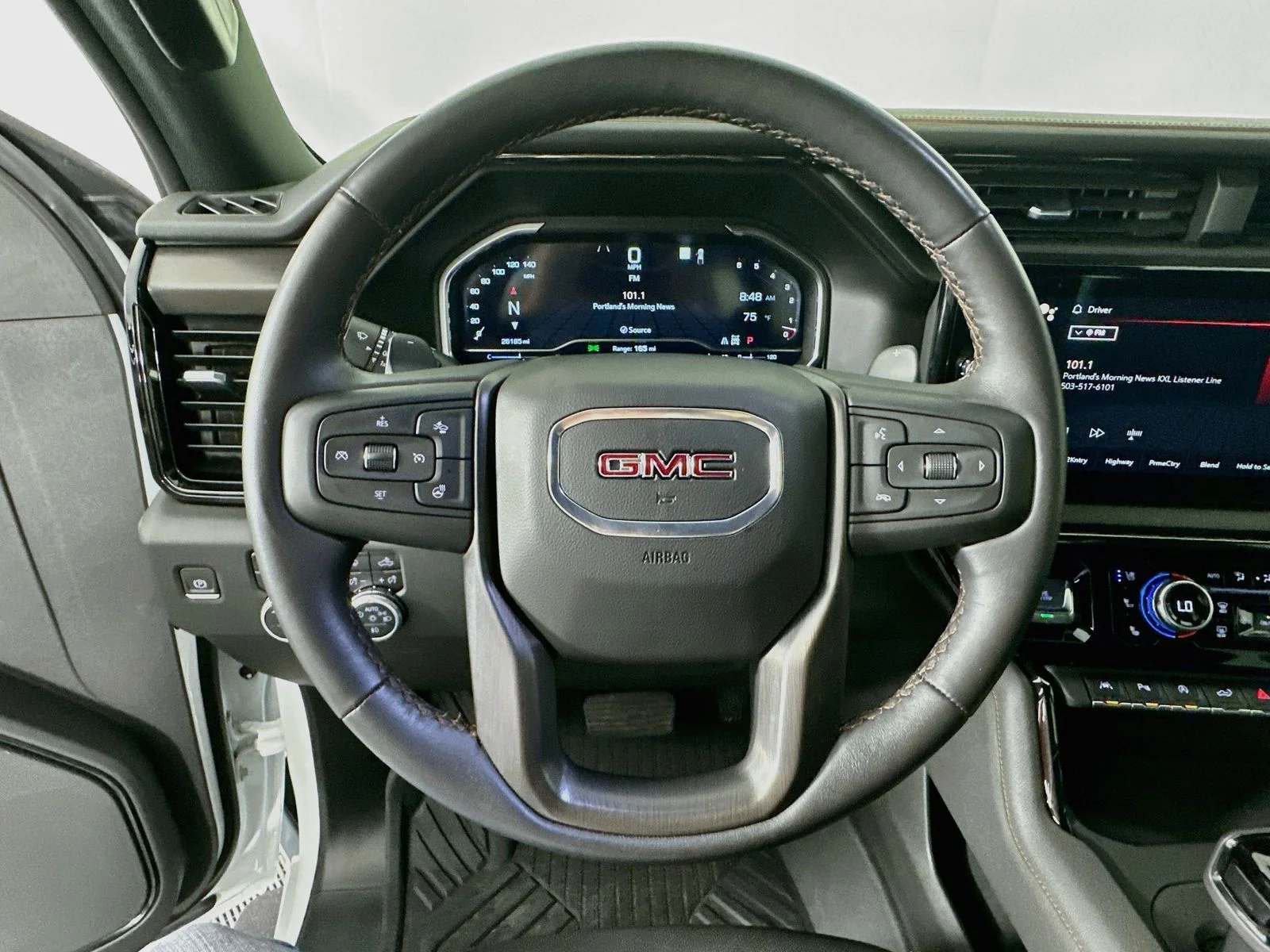 Used 2022 Summit White GMC AT4 image 11