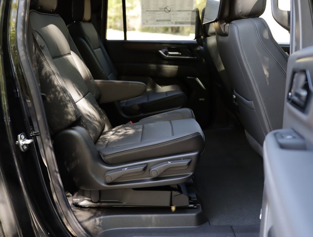 2026 GMC Yukon XL Denali - Photo 38