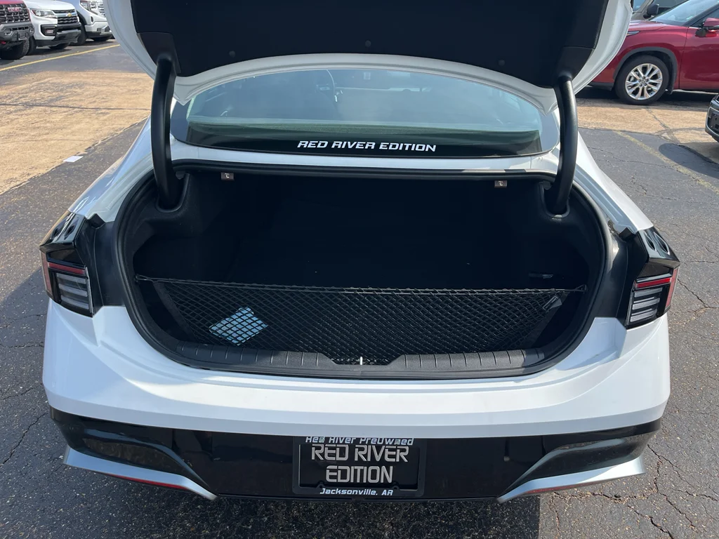Used 2025 Serenity White Hyundai SEL Convenience image 15