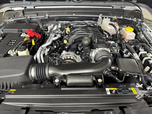 Used 2024 Silver Jeep Sport S image 9
