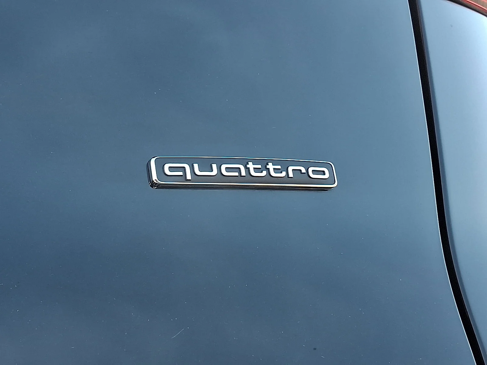 Used 2025 Mythos Black Metallic   0E0e Audi Premium Plus image 30