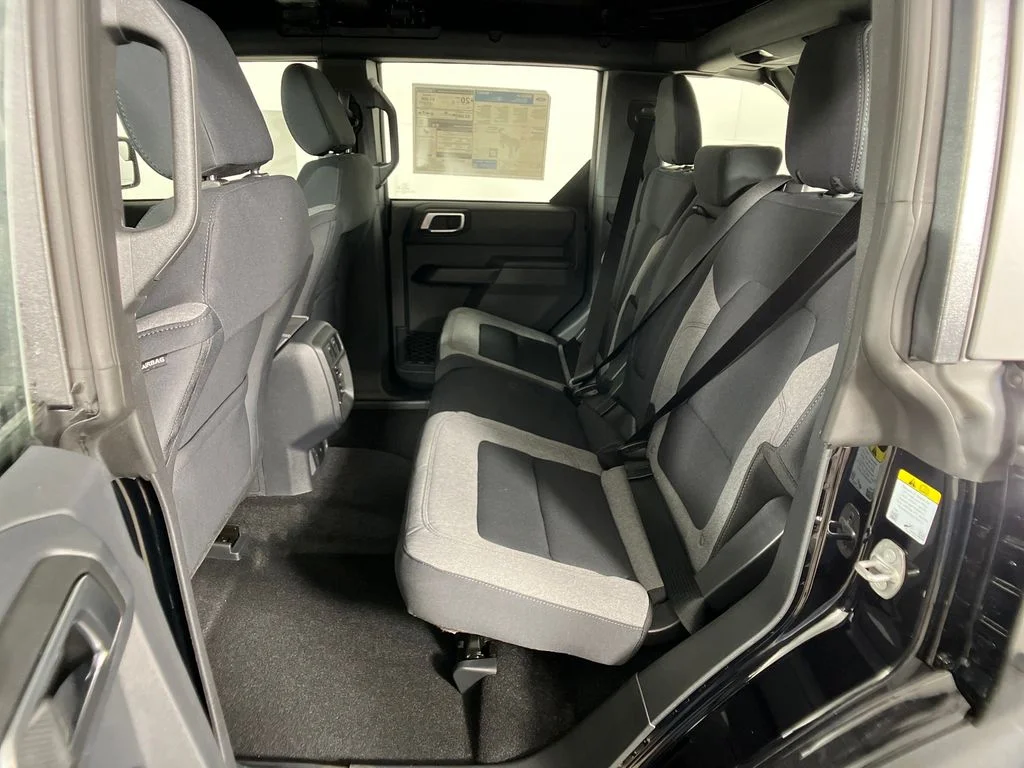 2025 Ford Bronco 4-Door Base - Photo 29