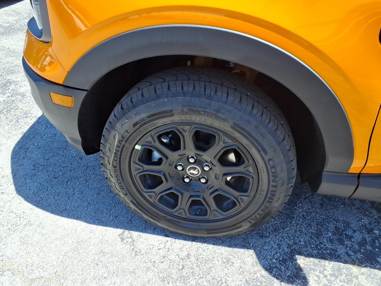New 2026 Orange Fury Metallic Tri-Coat Ford Badlands® image 7