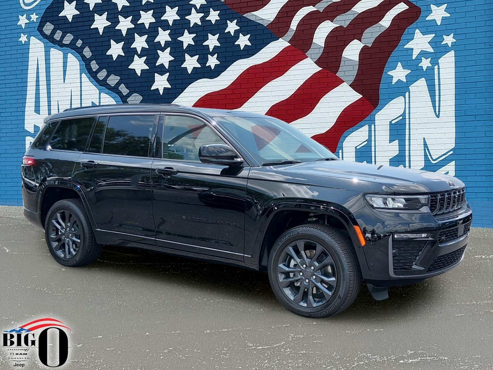 New 2026 Diamond Black Crystal Pearlcoat Jeep Limited Reserve 4x4 image 1