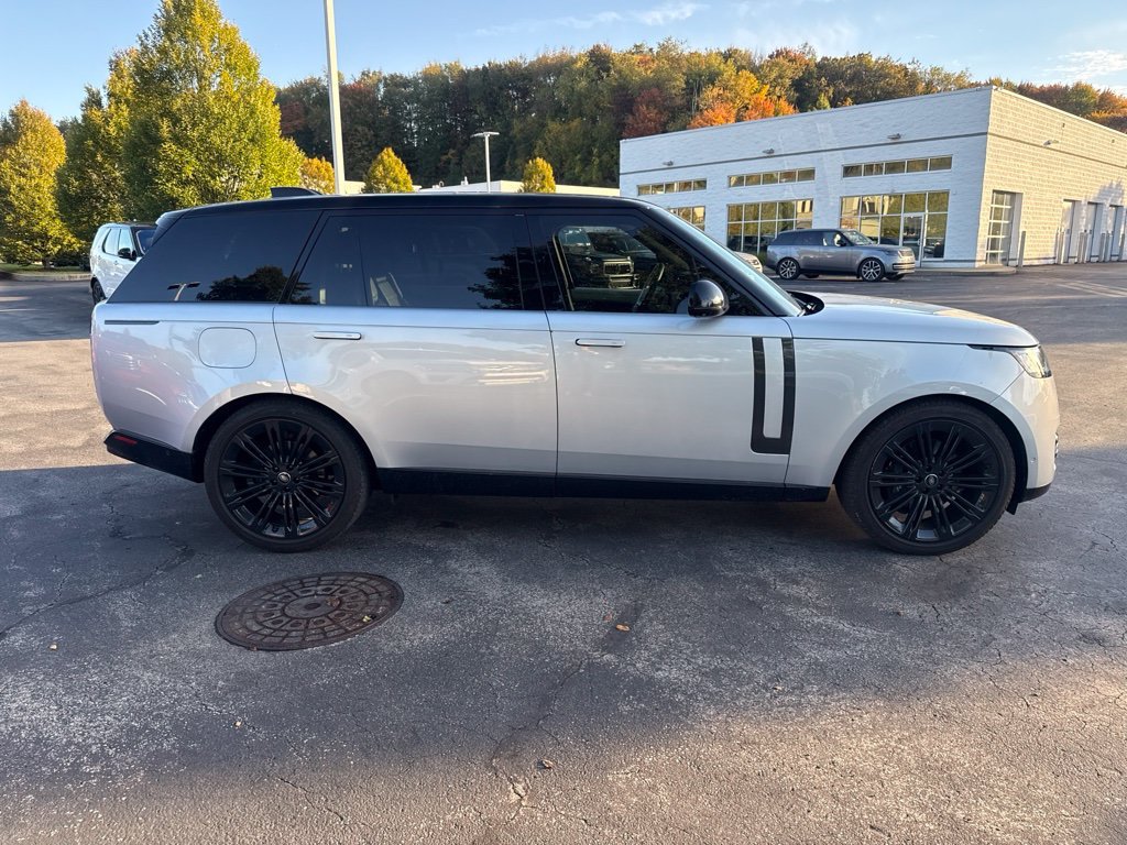 Certified Used 2024 Silver Land Rover SE image 7