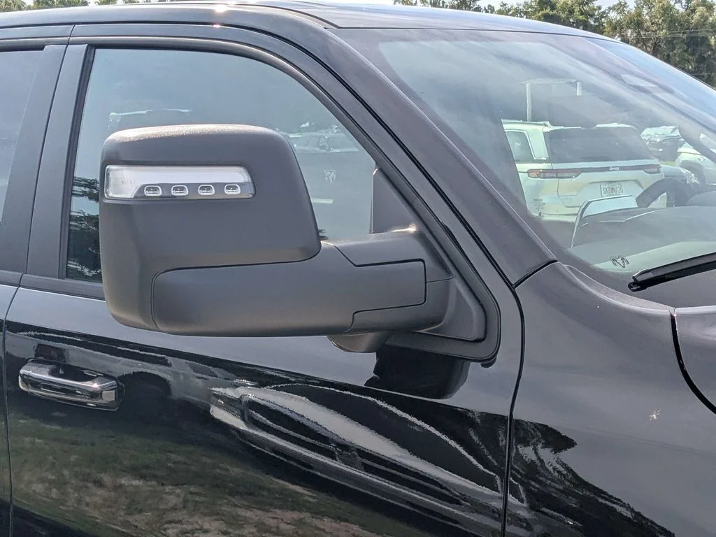 New 2026 Diamond Black Crystal Pearl-Coat Exterior Paint RAM Limited image 11