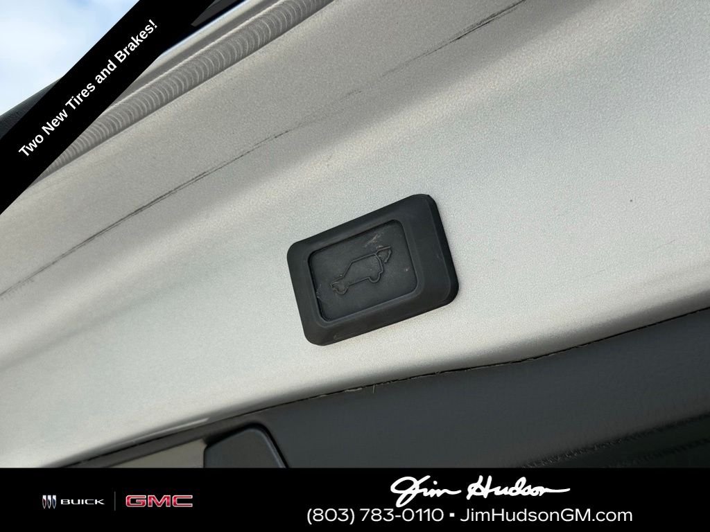 Used 2022 Silver Toyota XLE image 15