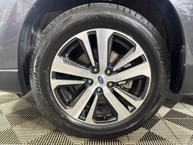 Used 2018 Magnetite Gray Metallic Subaru 2.5i image 10