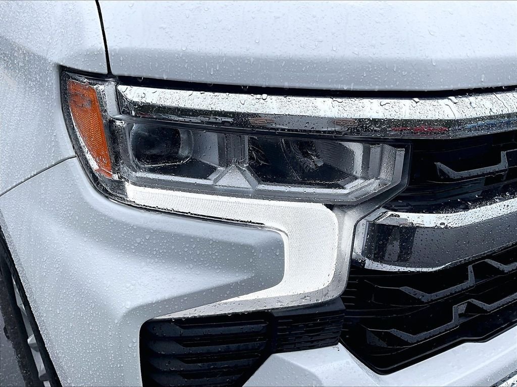 Used 2023 Summit White Chevrolet LT image 33