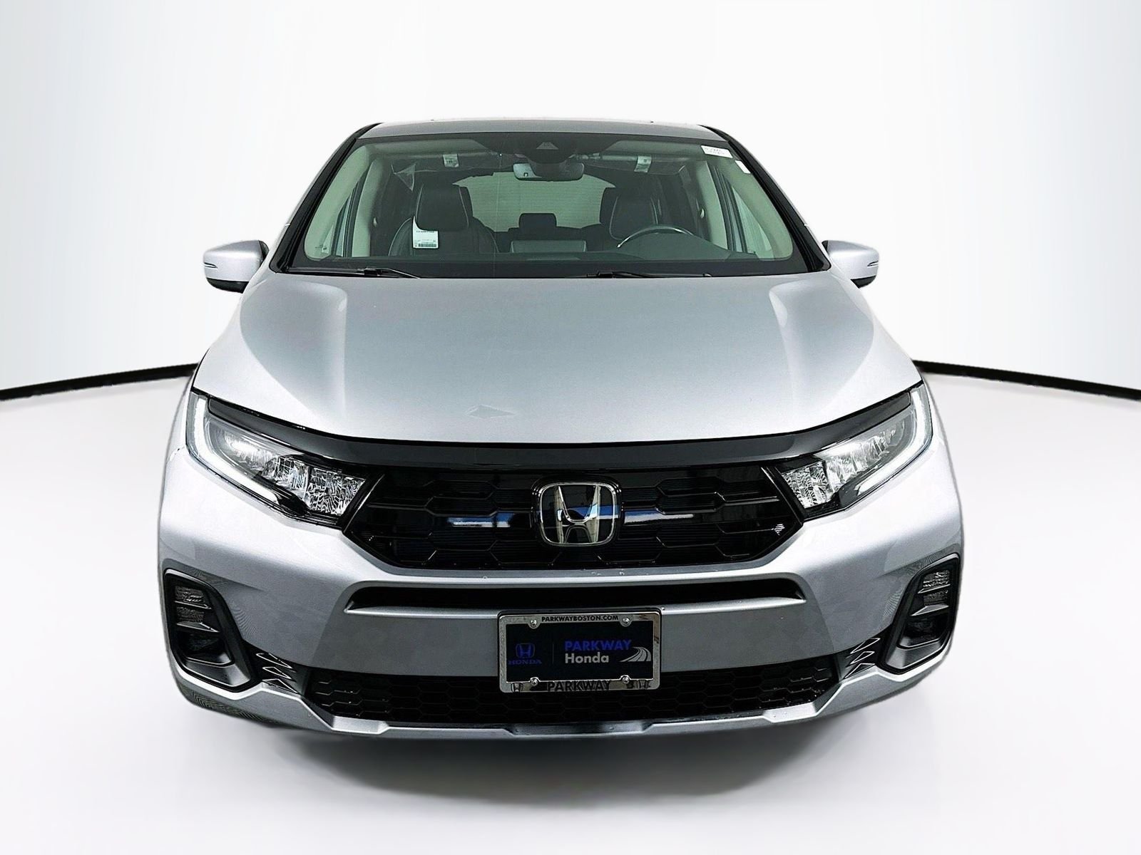 Used 2026 Silver Honda Touring image 2