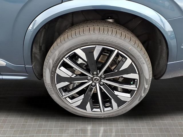 2026 Volvo XC90 Plus - Photo 10