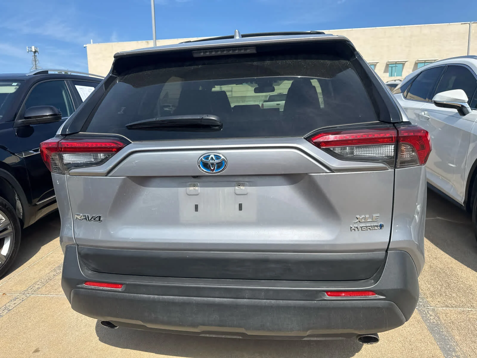 Used 2021 Silver Sky Metallic Toyota Hybrid XLE Premium image 6
