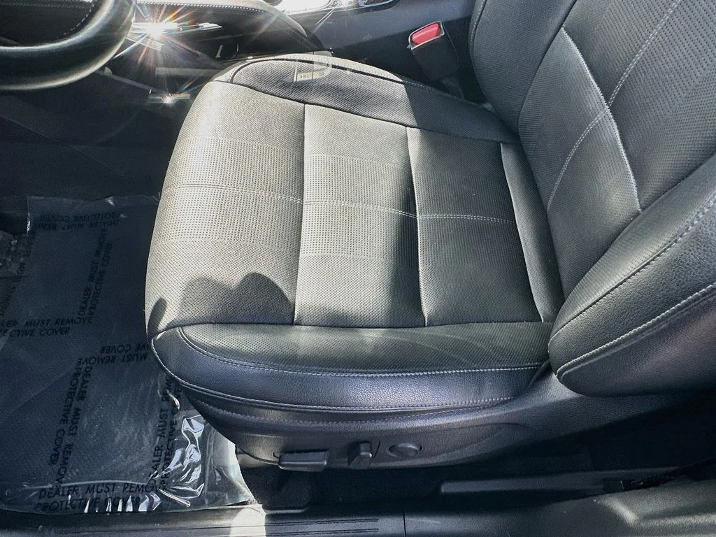 Certified Used 2022 Green Kia EX image 19