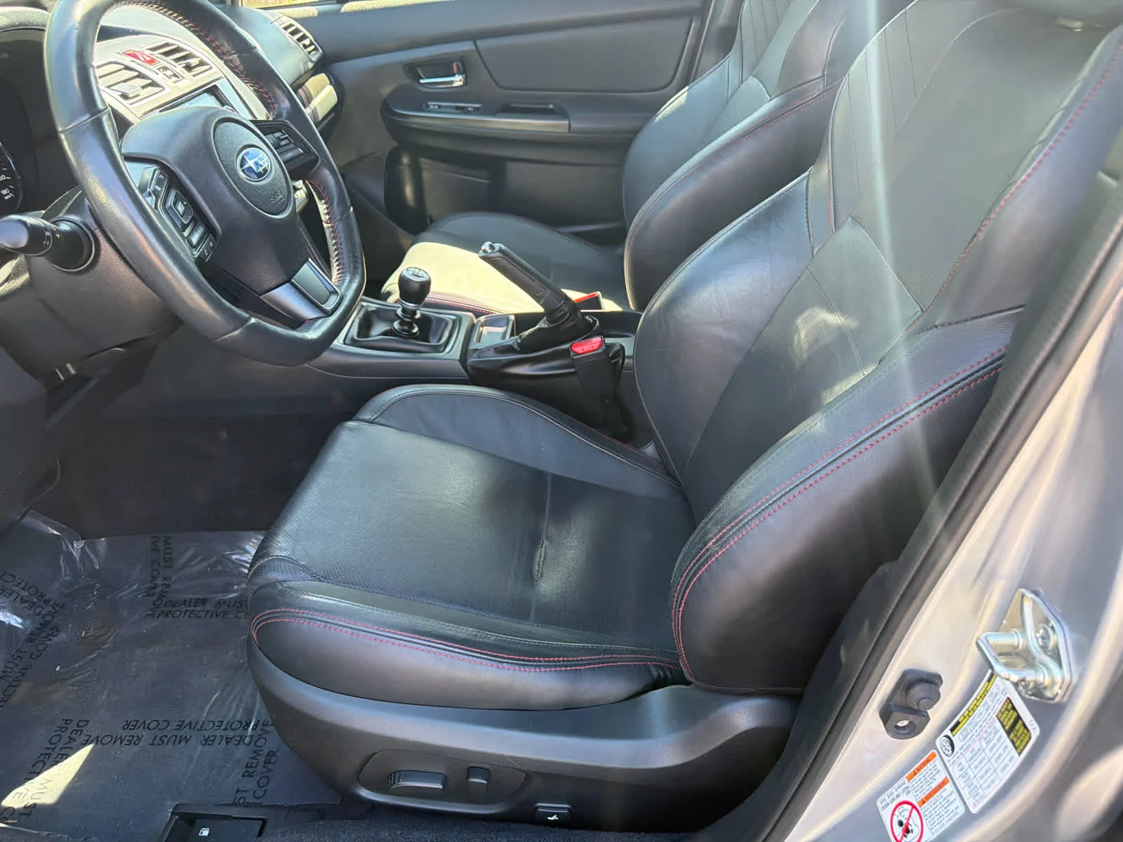 Used 2018 Ice Silver Metallic Subaru Limited image 37
