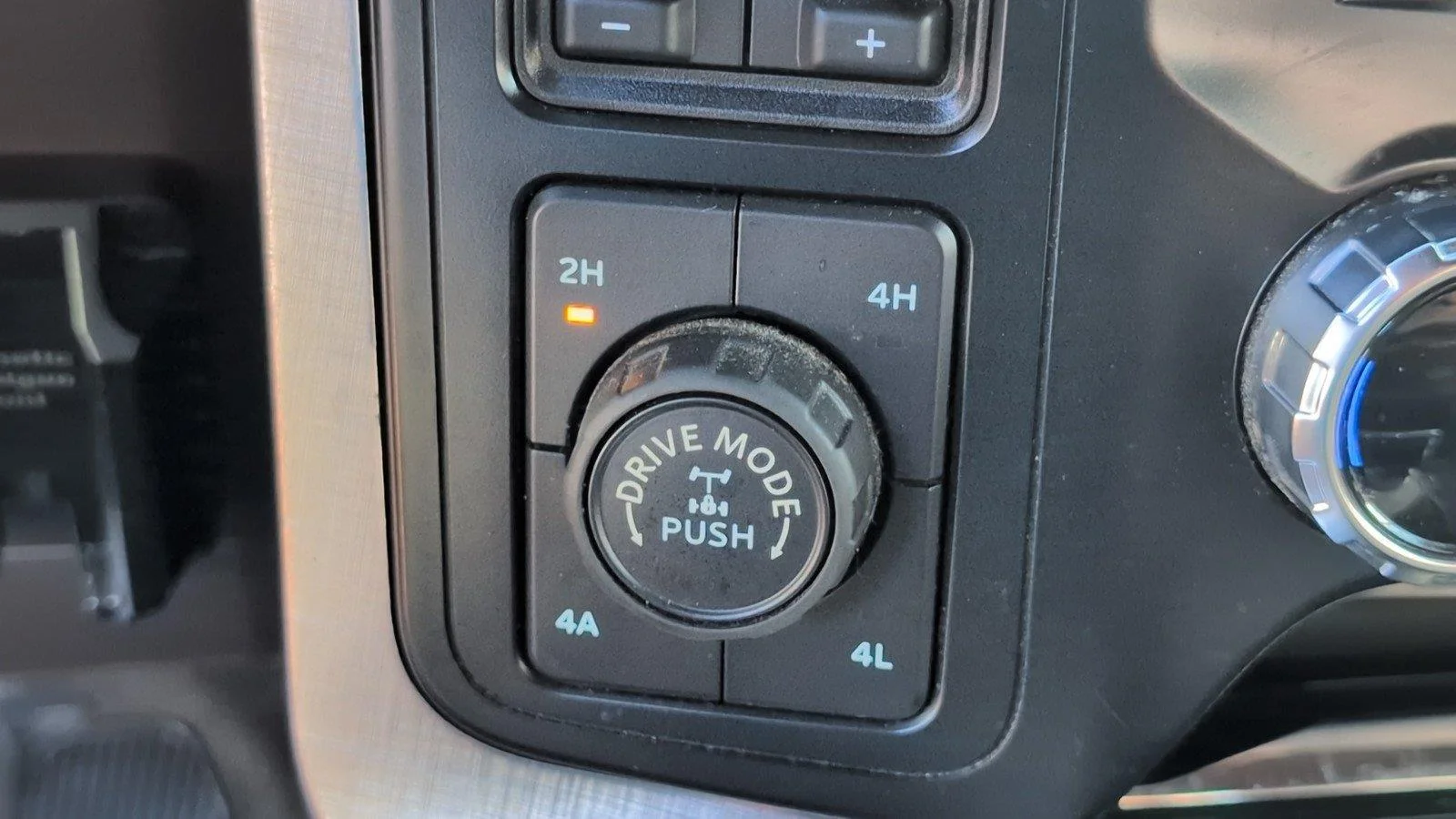 Used 2023 Antimatter Blue/Stone Gray Ford King Ranch image 27