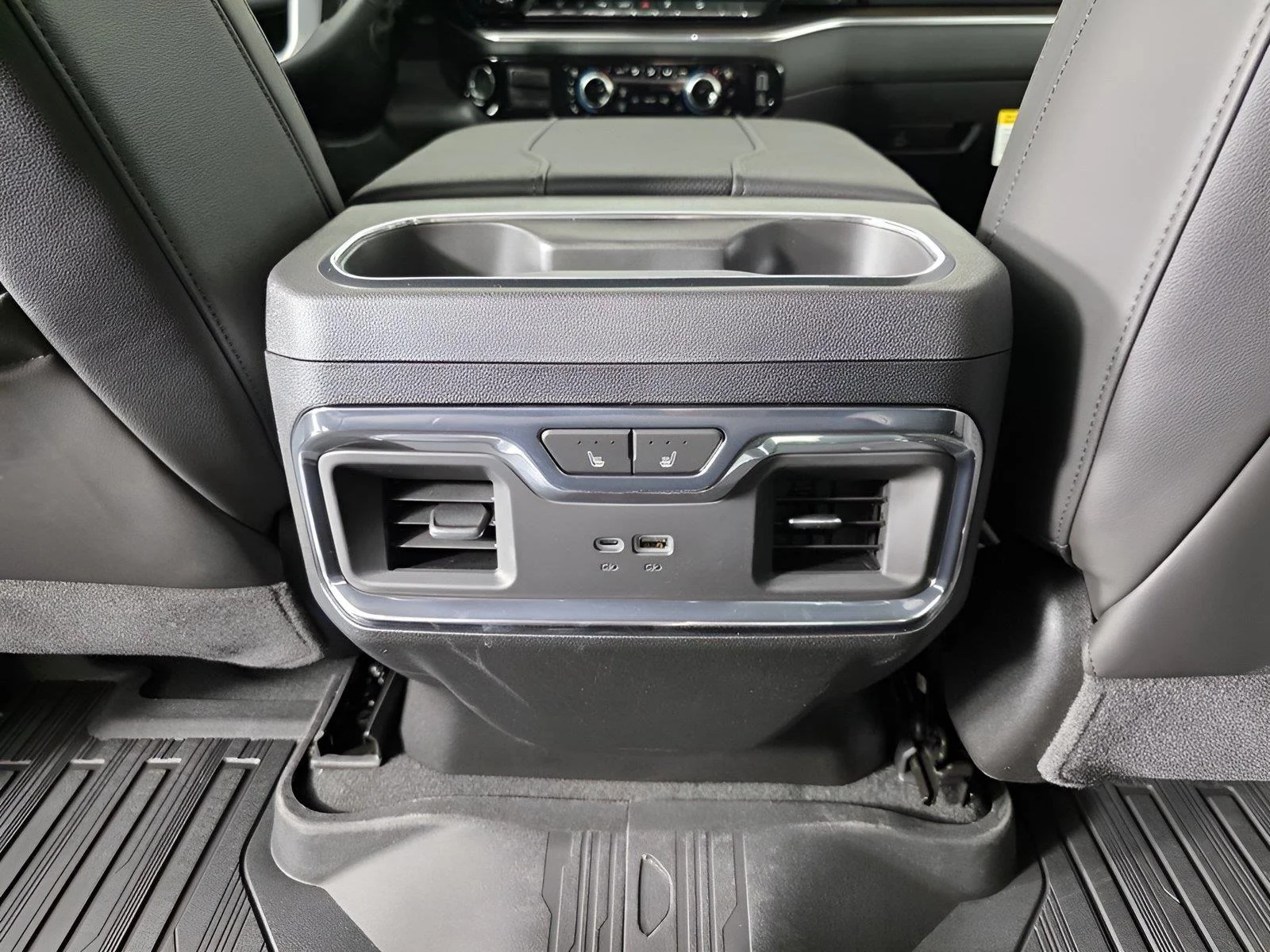 2026 GMC Sierra 2500HD SLT - Photo 18