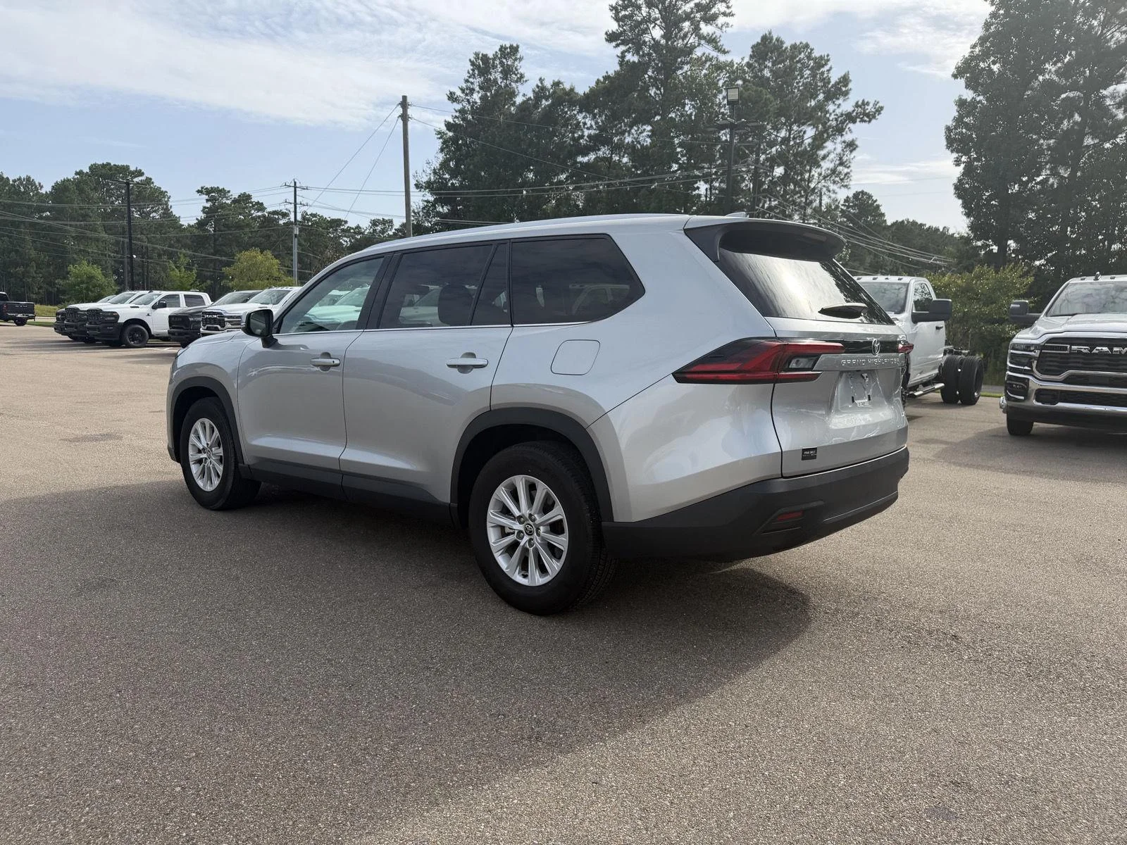 Used 2025 Celestial Silver Metallic Toyota XLE image 4
