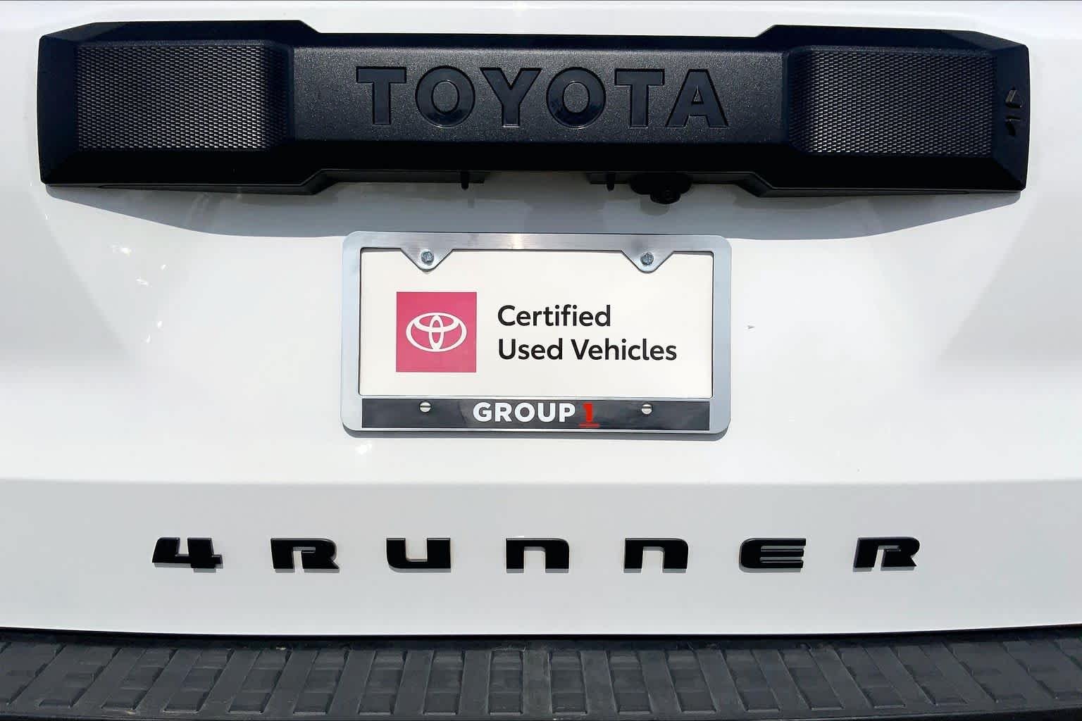Used 2025 Ice Cap Toyota SR5 image 10