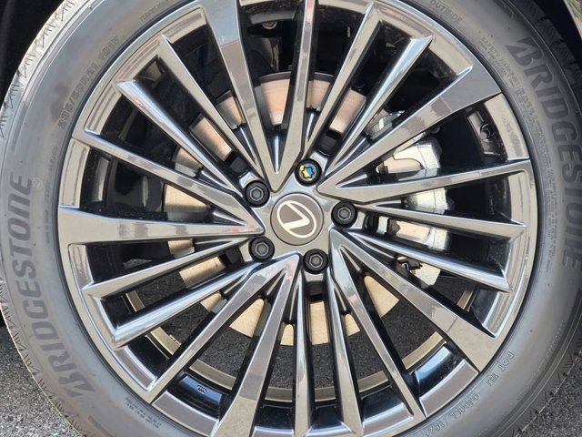 New 2026 Caviar Lexus PREMIUM AWD image 31