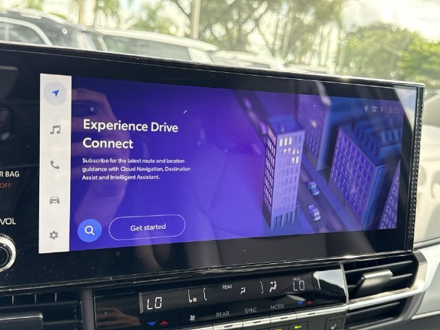 2025 Toyota Sienna XLE - Photo 18