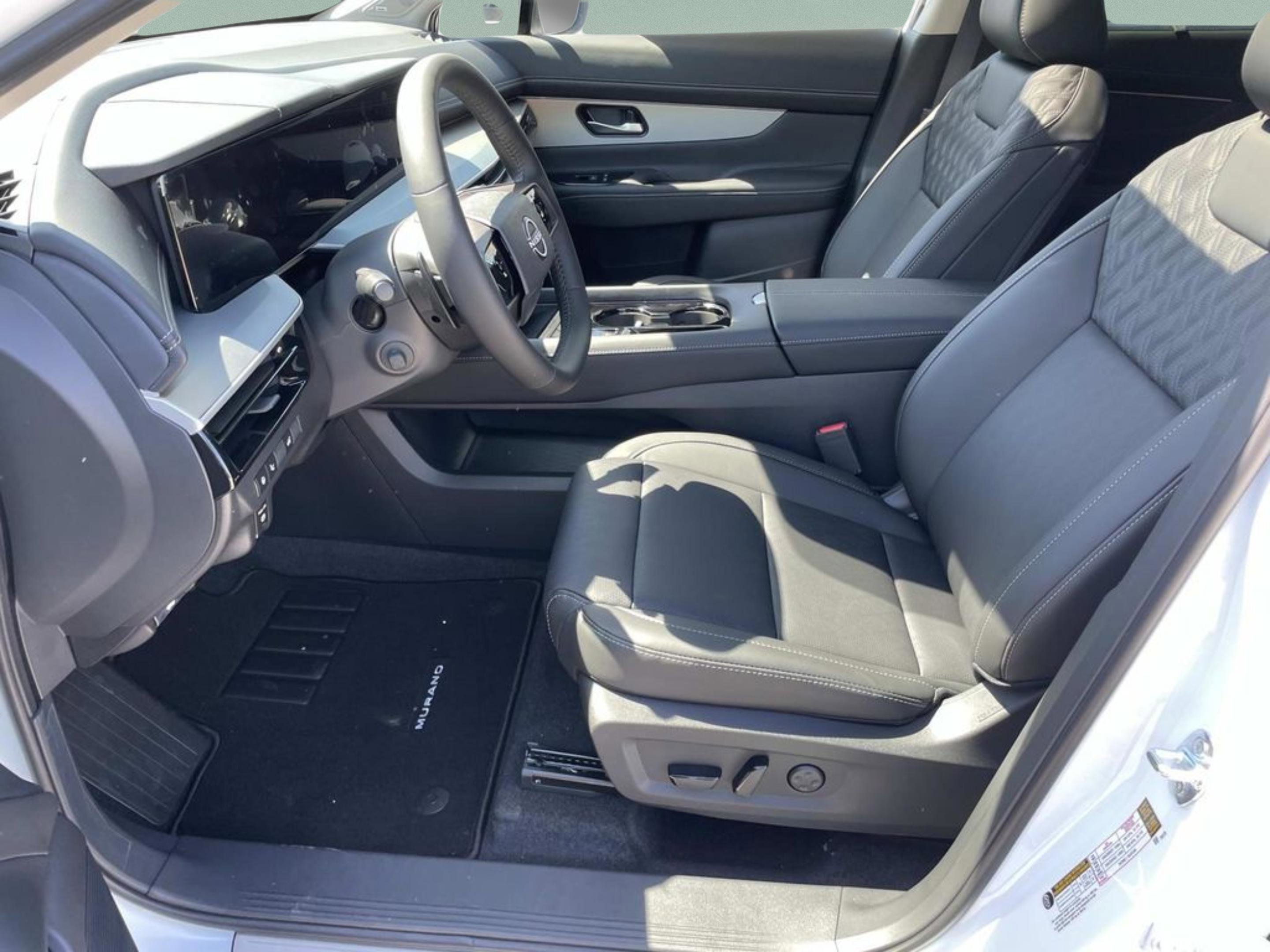 New 2026 Everest White Pearl TriCoat / Super Black Two-tone Nissan Platinum image 20