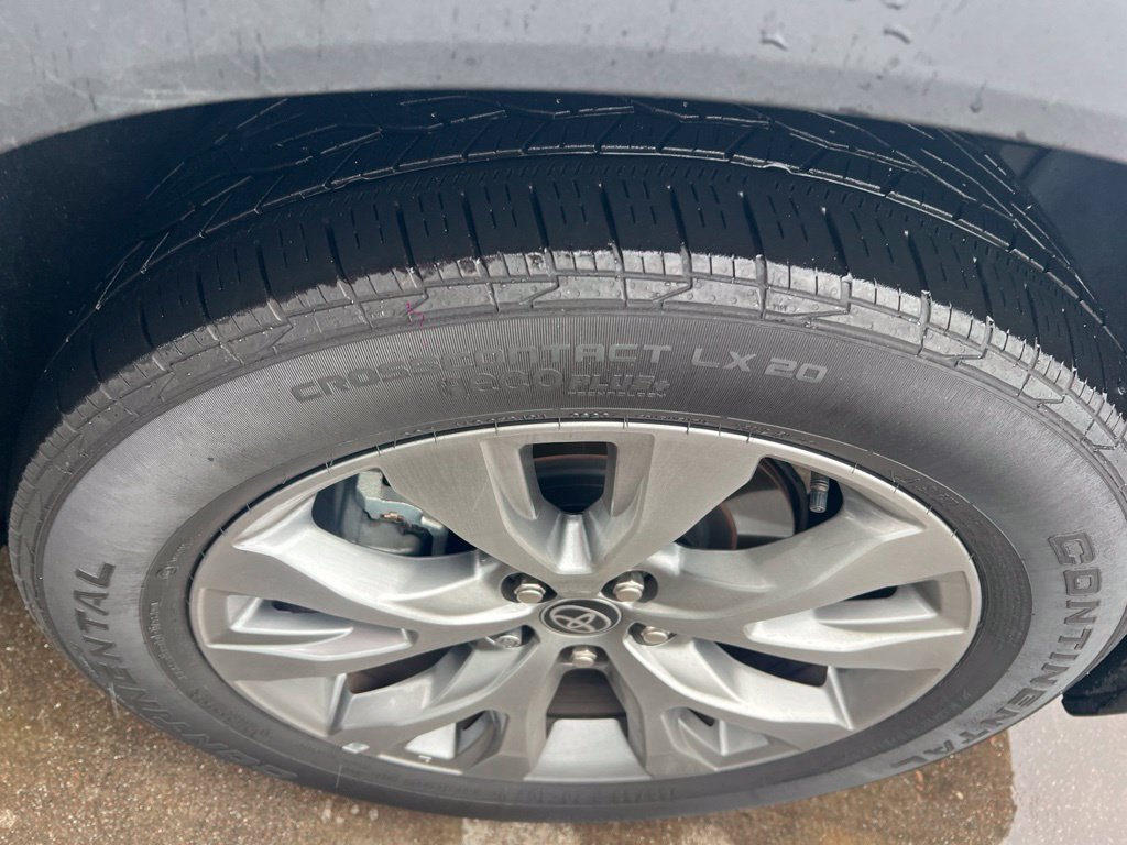 Used 2024 Off-white Toyota Limited image 5