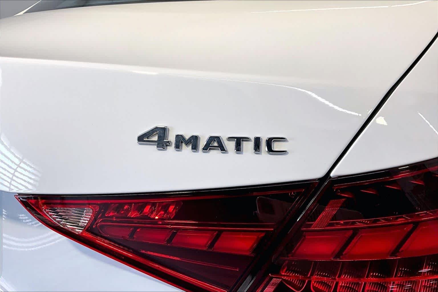 Used 2023 Polar White Mercedes-Benz C 300 image 10