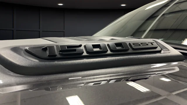 Used 2025 Crystal Metallic Ram Laramie image 45