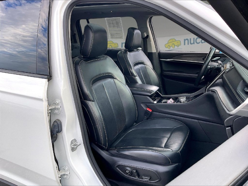 Used 2021 Bright White Clearcoat Jeep Limited image 10