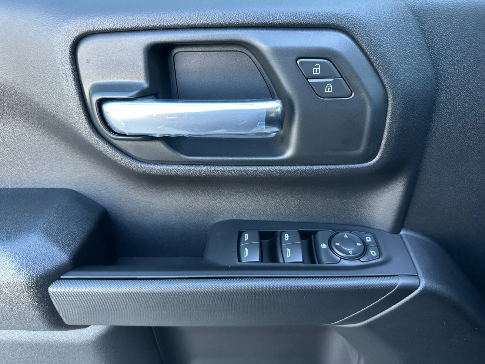 2026 Chevrolet Silverado 1500 Custom - Photo 11