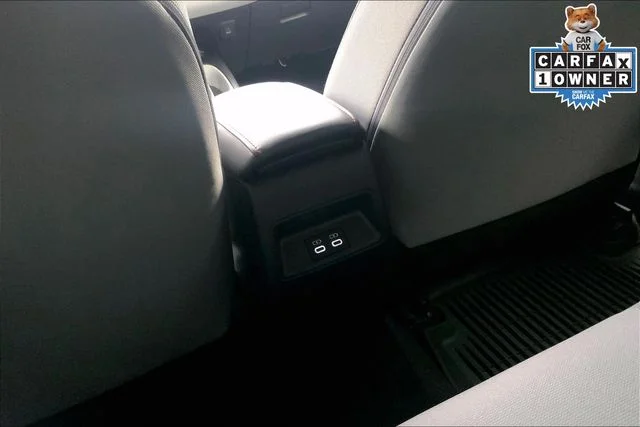 2025 Toyota Corolla SE - Photo 34
