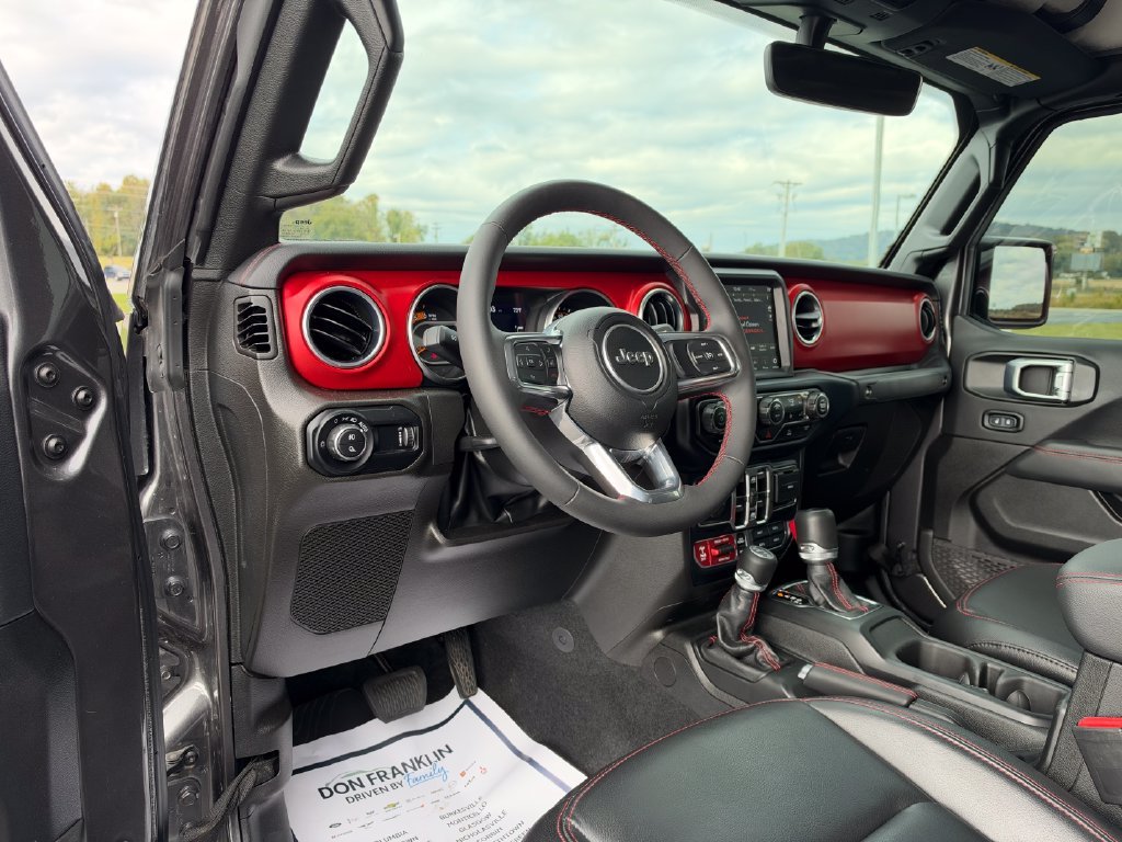 Used 2023 Gray Jeep Rubicon image 11