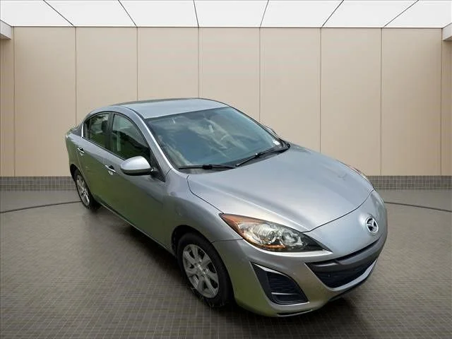 Used 2010 Silver Mazda i Touring image 8