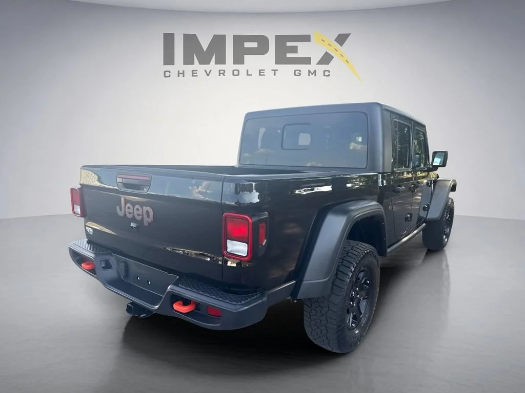Used 2023  Jeep Mojave image 5