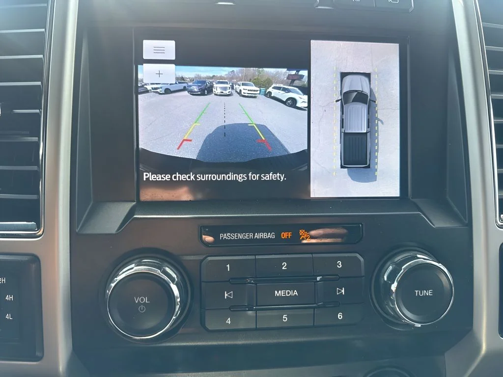 Used 2020 Black Ford Lariat image 23