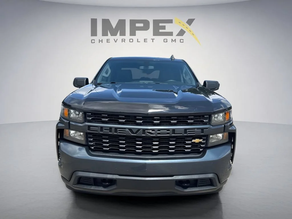 Used 2020 SHADOW GRAY METALLIC Chevrolet Custom image 8