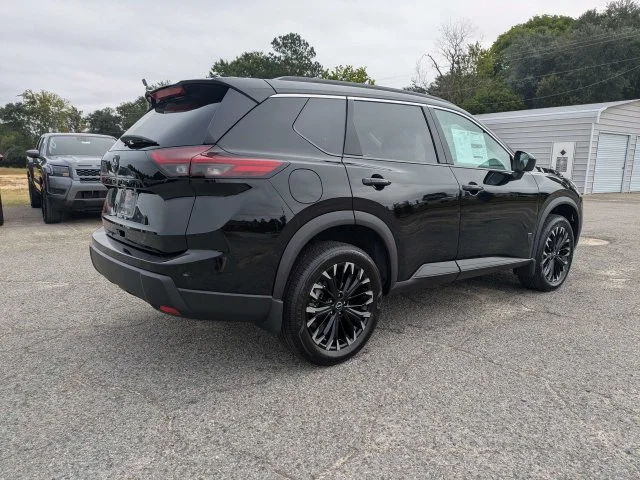 New 2027  Nissan Dark Armor image 4