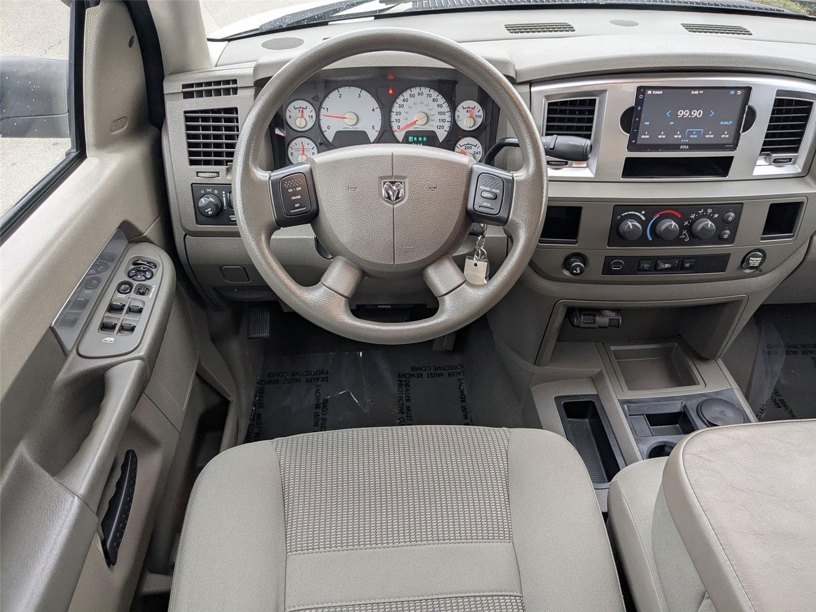 Used 2008 Bright White Dodge SXT image 29