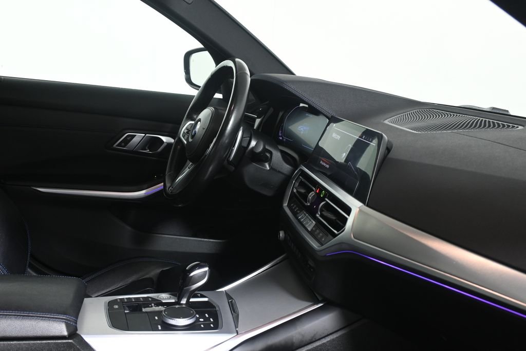 Used 2022 Blue Metallic BMW M340i xDrive image 33