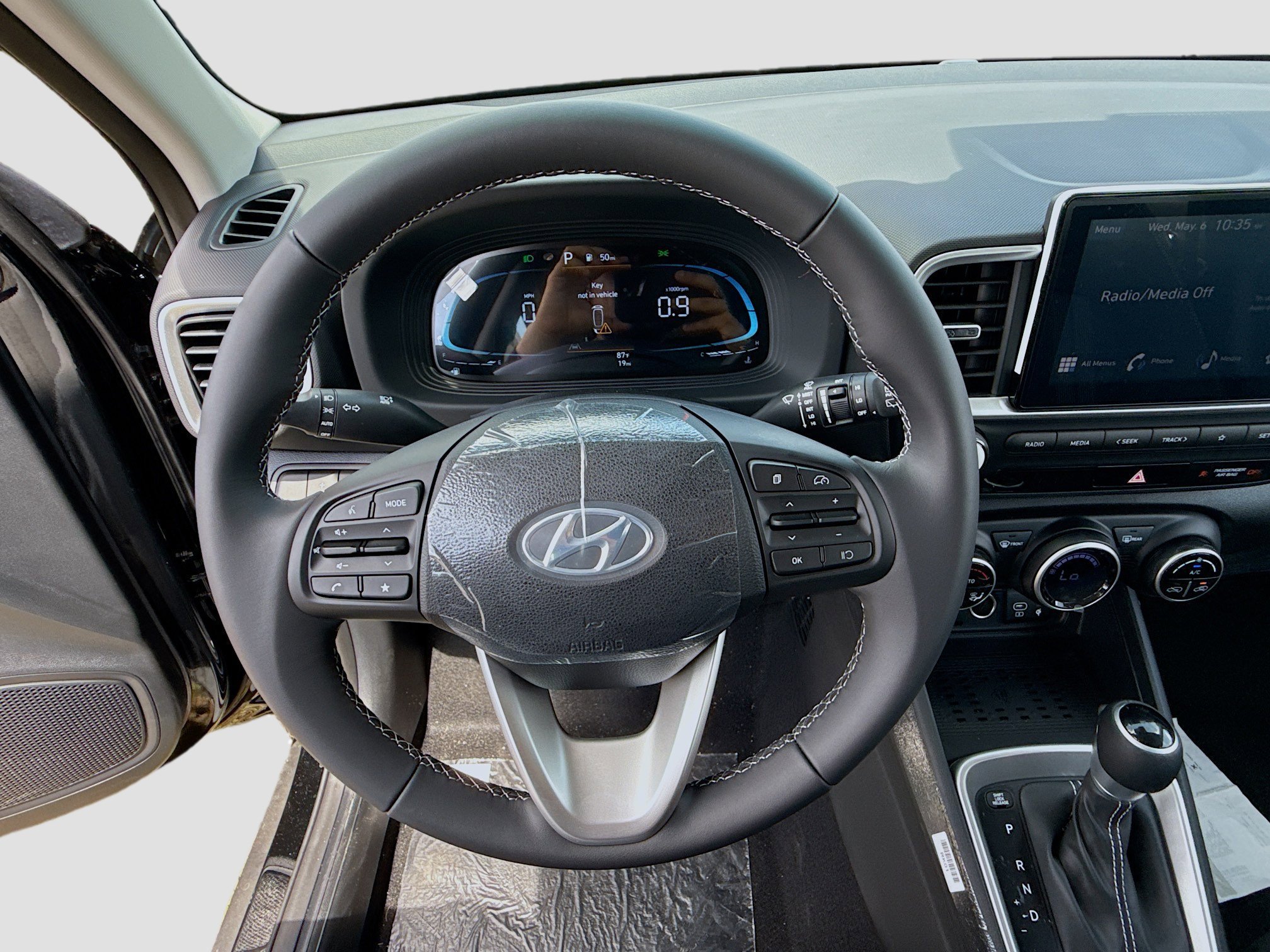 New 2026 Onyx Black Hyundai SEL image 32