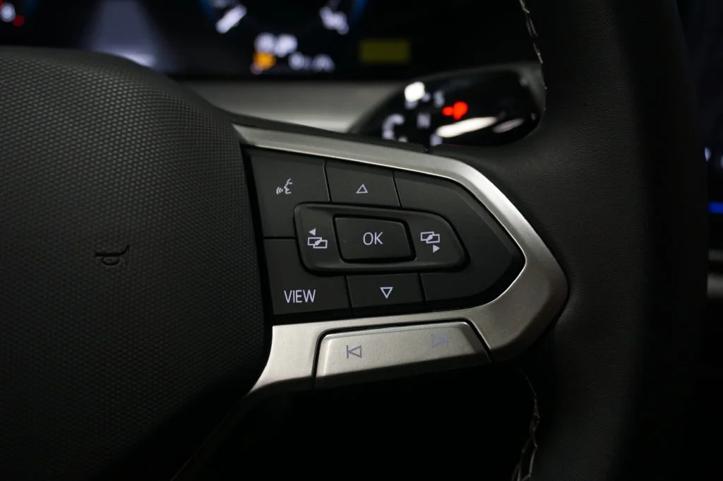 New 2026 Deep Black Volkswagen S image 23