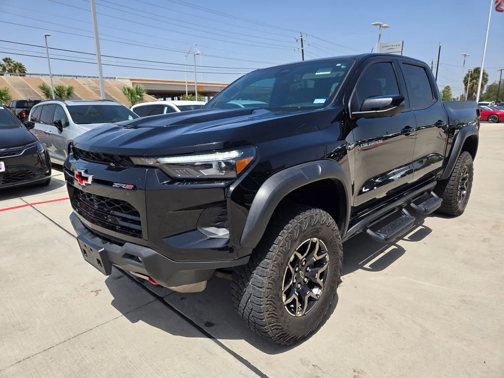 Used 2024 Black Chevrolet ZR2 image 7