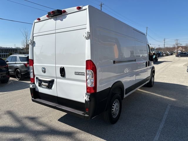 Used 2025 White Ram High Roof image 7