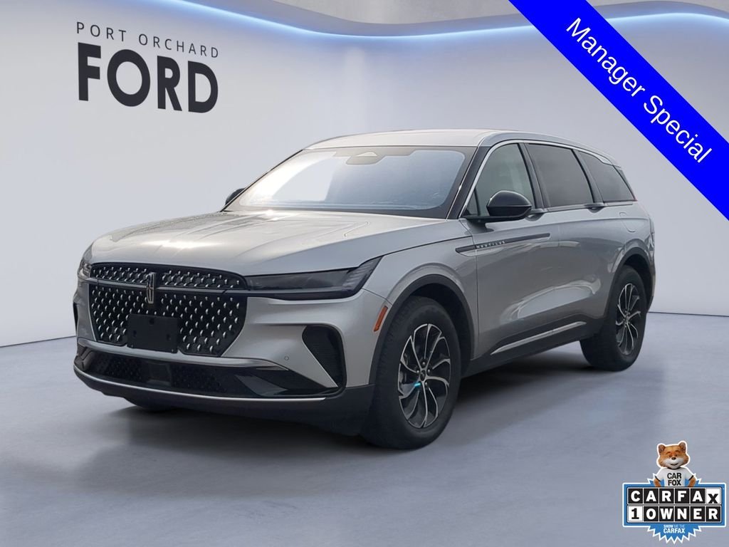 2025 Lincoln Nautilus Premiere AWD's photo