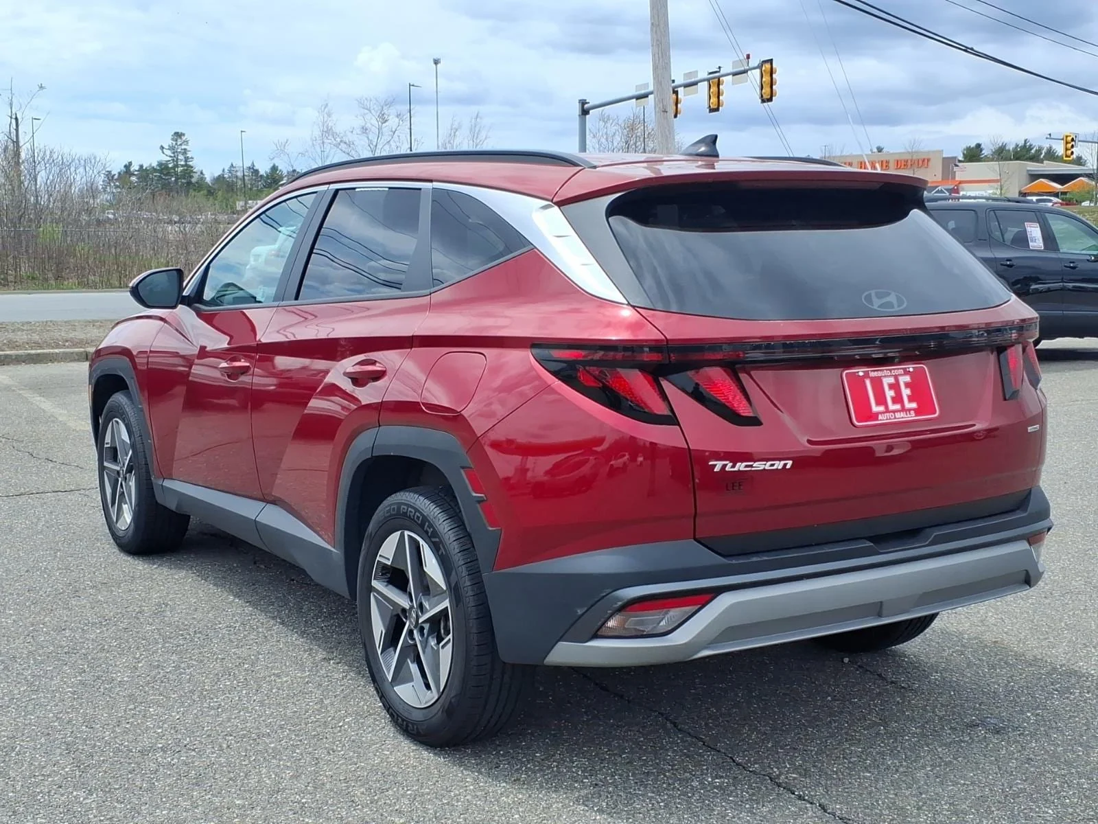 Used 2025 Red Hyundai SEL image 7