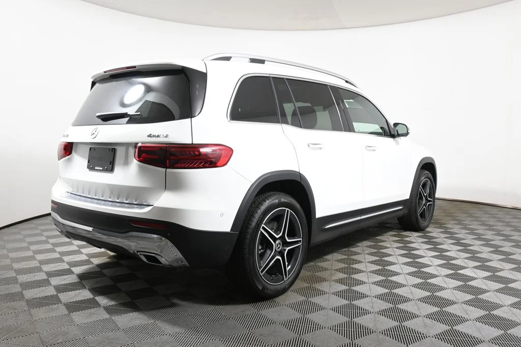 Used 2026 White Mercedes-Benz GLB 250 image 7