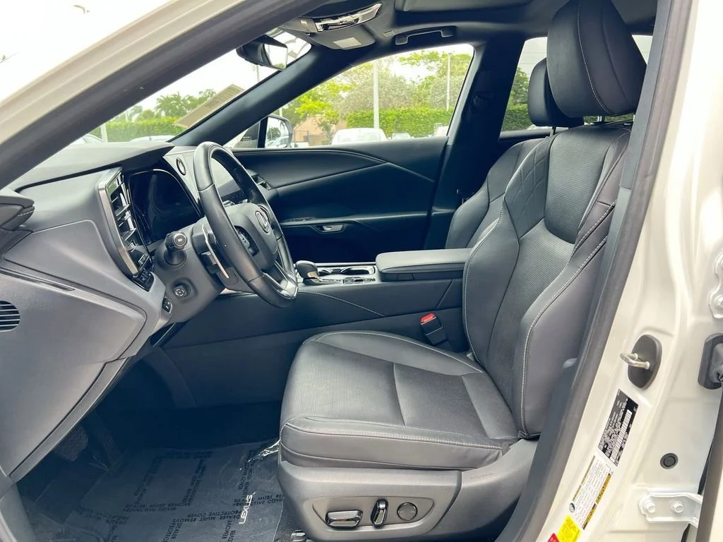 2023 Lexus RX 350 - Photo 12