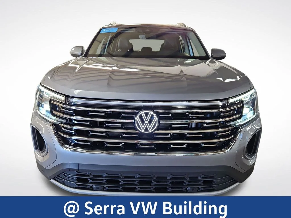 Certified Used 2024 Silver Volkswagen 2.0T SEL image 9