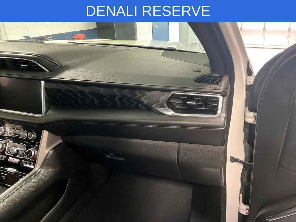 Used 2024 White GMC Denali image 13