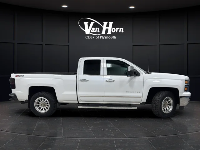 Used 2015 Summit White Chevrolet LT image 8